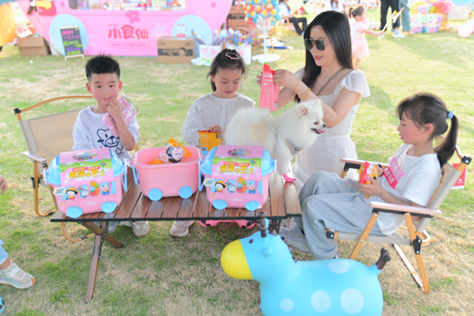 儿童零食标准制订者小食仙春游食玩产品“趣游小巴士”受热捧