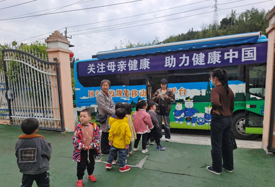 全国儿童预防接种日|龙山县深入乡镇幼儿园 开展“上门”接种服务
