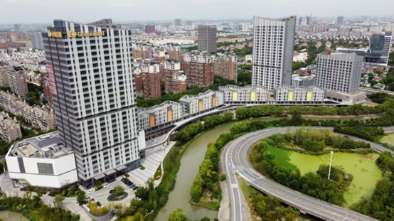 冲刺半年红 |  绿地集团近期一批项目密集交付，正全力冲刺上半年交付目标