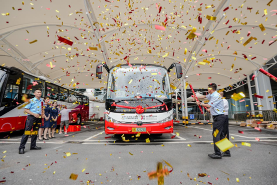 让天堑变通途！宇通高端新能源客车双向领跑“深中通道”
