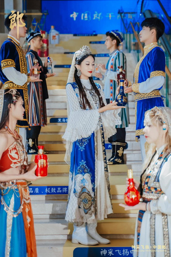 千商齐聚，燃爆乌鲁木齐：音乐、郎酒多管齐下，“中国郎之夜”火力全开！
