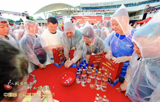 向消费者再贴紧一点点！以百万豪车为头彩，“中国郎•福建博饼文化节”宠粉无极限！