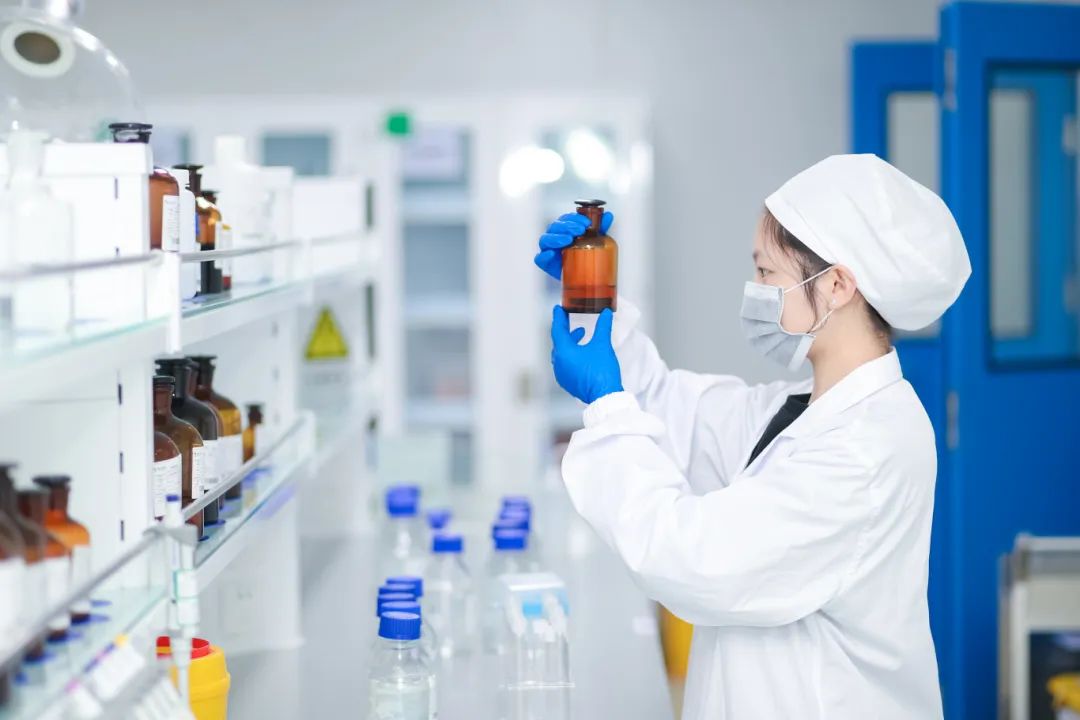 喜报！智飞生物成功入选2024年全国工商联科技创新典型案例和研发投入榜单