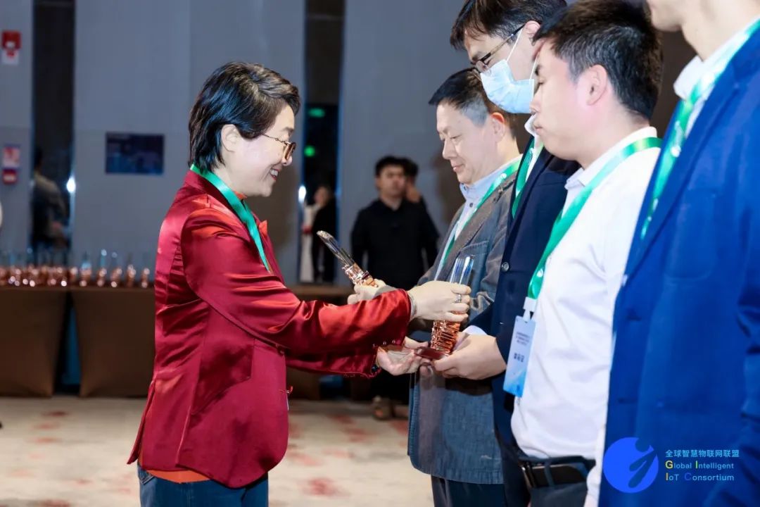 双双入选！软通动力及子公司鸿湖万联当选GIIC联盟理事单位