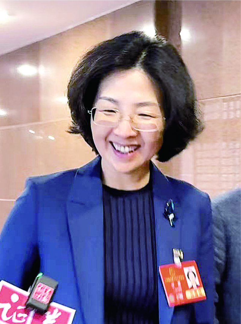 代表委员与会履职 共商资本市场发展大计