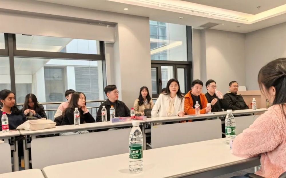 马来亚大学（UM）师生团赴东方雨虹参观交流