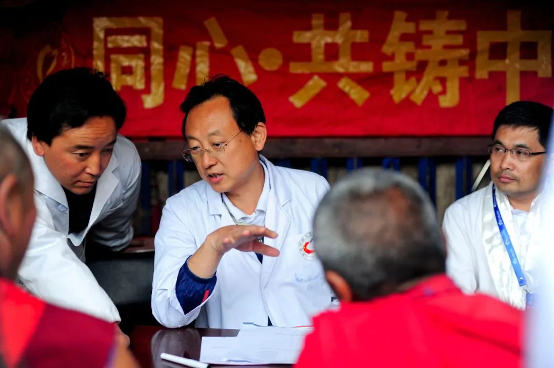 步长制药爱心医藏十八年，“同心•共铸中国心”2025阿坝行大型公益活动启幕