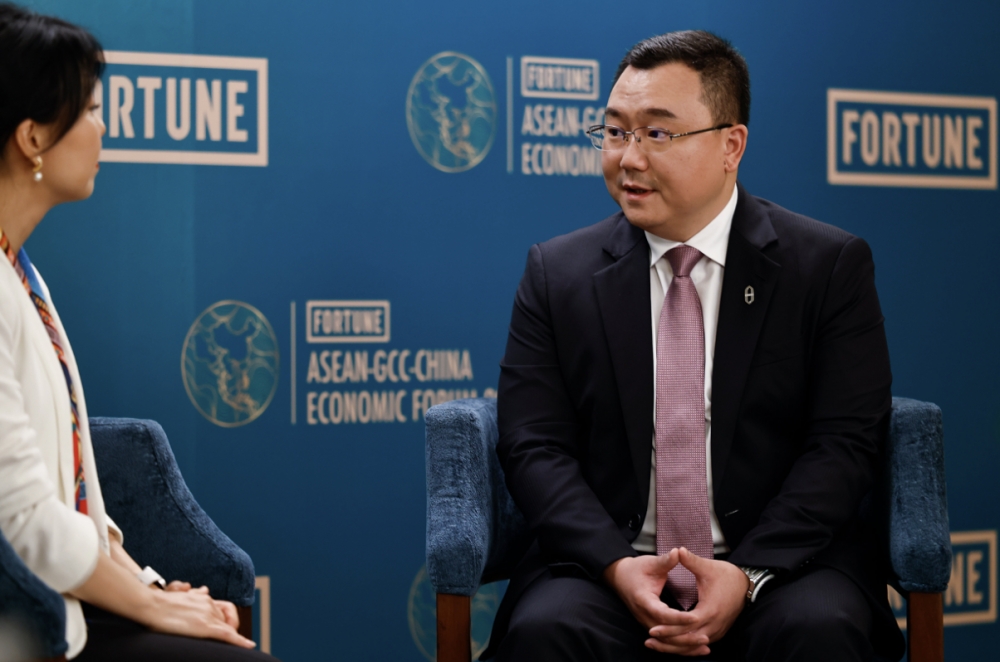 赛力斯张正萍受邀出席东盟-中国-海合会三方经济论坛 全球化战略正当时