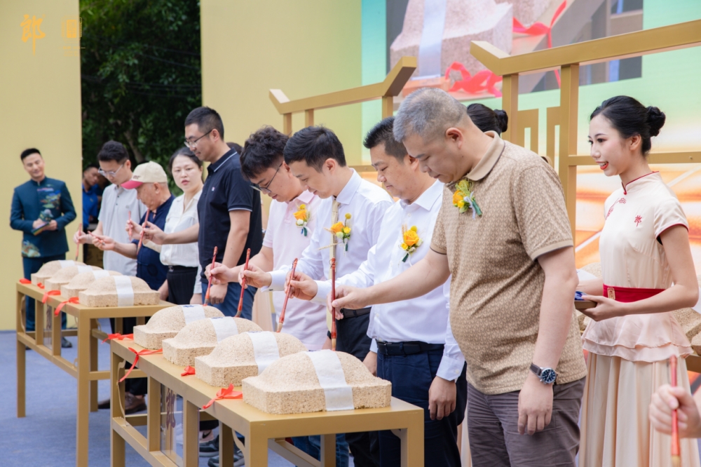 一年一次的端午盛典：郎酒将“品质仪式”酿成大家的“共同记忆”
