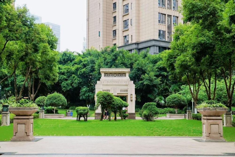 2025中国产业资源战略峰会李玉龙：回归“客户原点”下的金茂服务MOCO体系