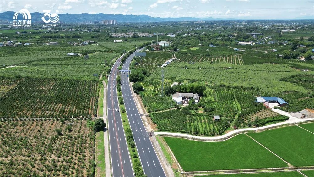 东方雨虹旗下天鼎丰助力G108成新蒲快速路邛崃段主线建成通车