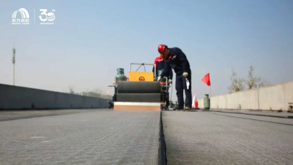 树立世界标杆，东方雨虹与全球铁路交通建设同频共振
