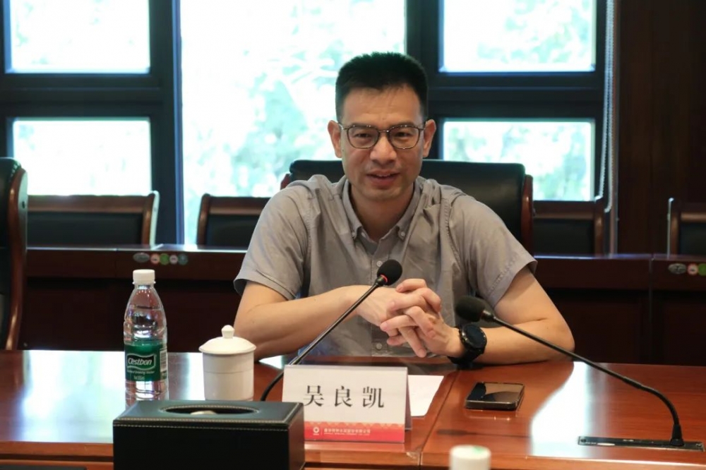 东方雨虹涂料砂粉科技集团与嘉华特水签署战略合作协议