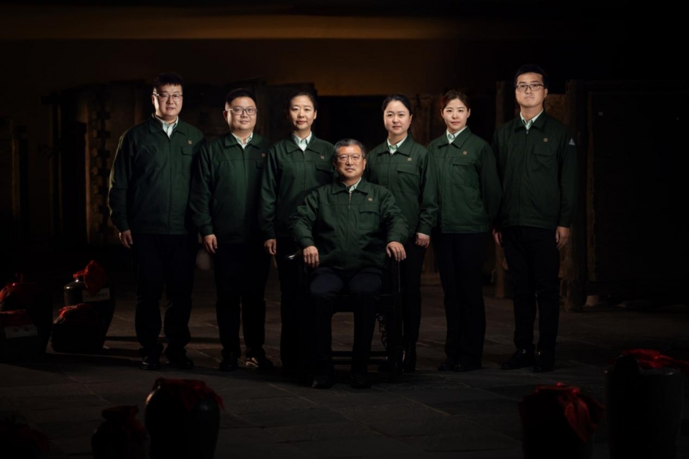 生态秘境，匠心雕琢：金徽酒的醇香之道