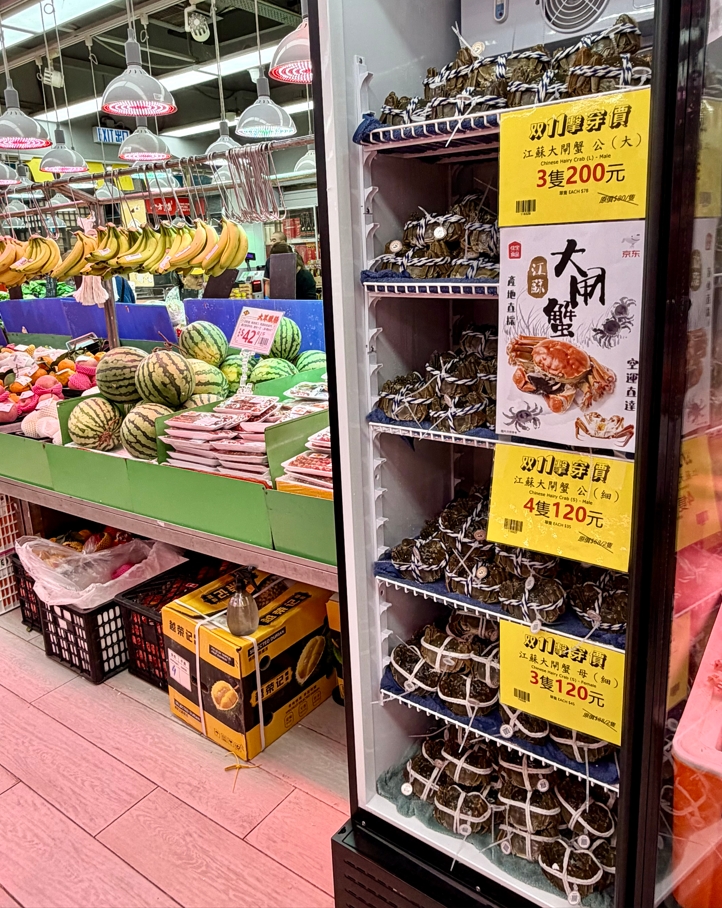 单日5000斤！12小时产地空运直达！京东超级供应链让香港大闸蟹价格平均降20%