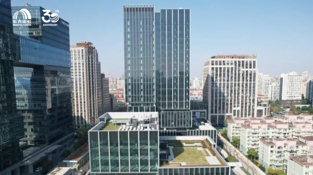 以标准筑基，以品质取胜；东方雨虹助力项目斩获白玉兰