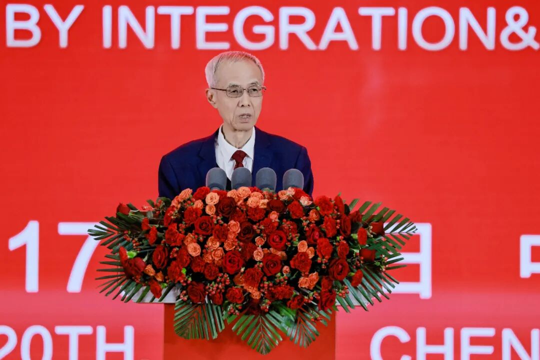 光储同辉 融合赋能 智创未来丨2025第八届中国国际光伏与储能产业大会隆重举行