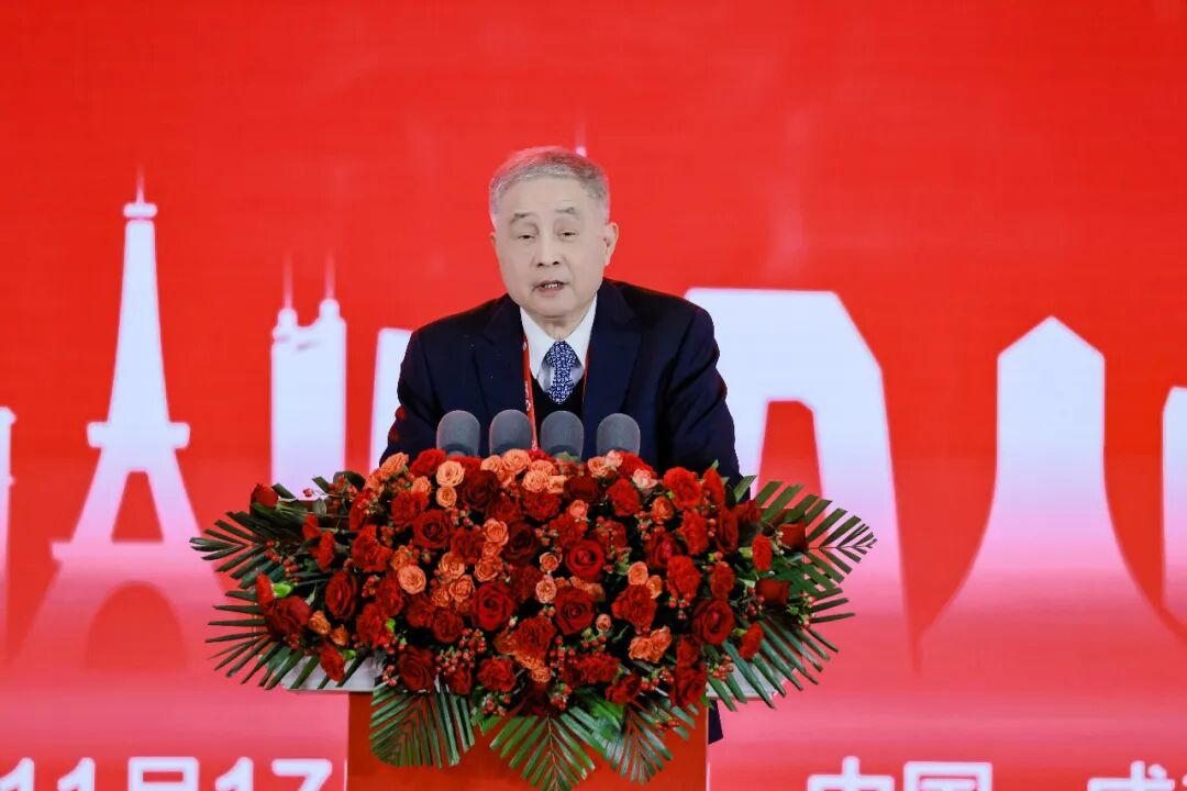 光储同辉 融合赋能 智创未来丨2025第八届中国国际光伏与储能产业大会隆重举行