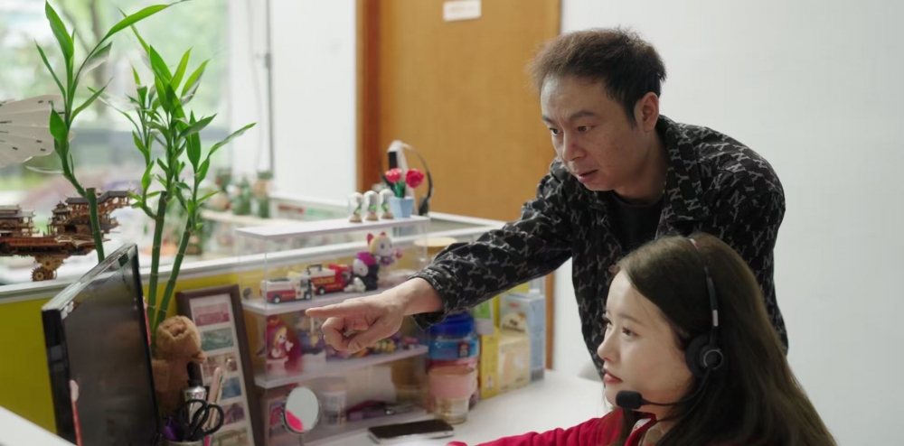 从“被小儿麻痹症绊着”到“全省自强模范”,他用12年让梦想成真