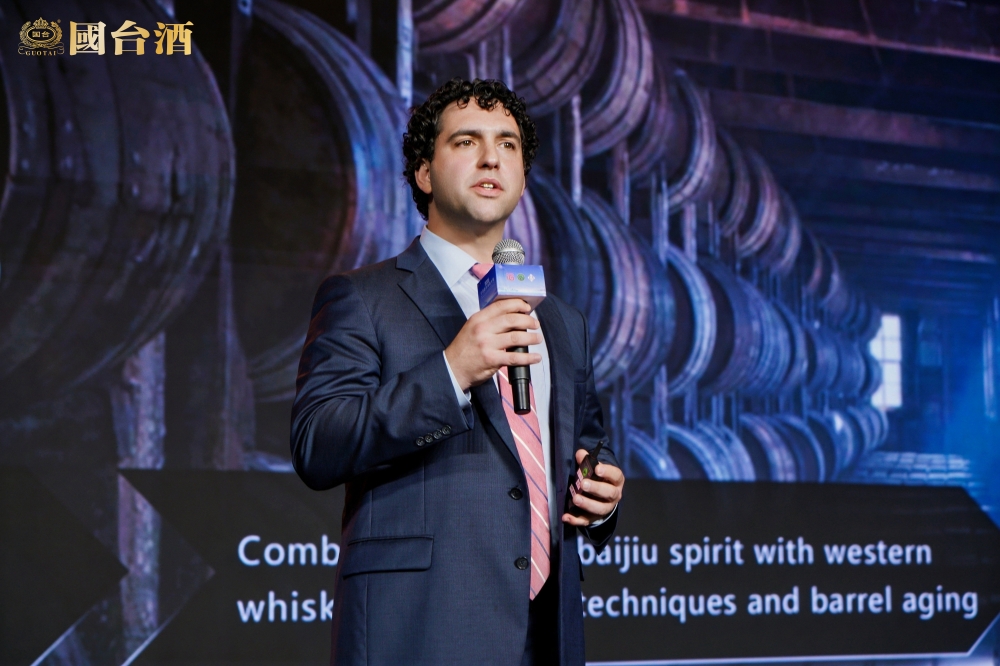 国台“岚·橡木风味酒”澳门首发，以品类创新提速白酒国际化
