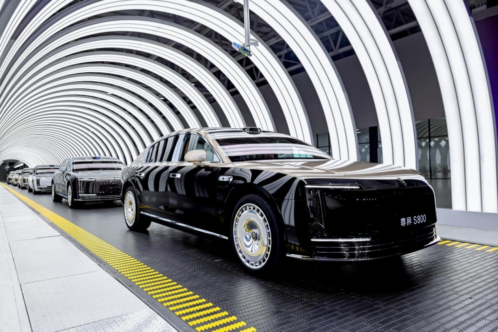 尊界S800万台下线，成就国产豪车神话