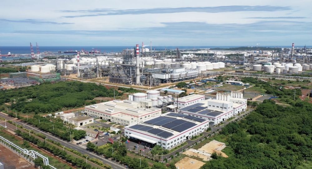 海南自贸港封关运作，东方雨虹或以琼为支点加速海外战略布局