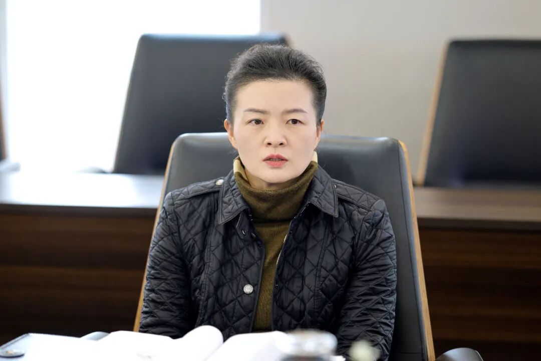 江西九江市修水县委副书记、县长刘婕带队赴武汉天源集团考察交流