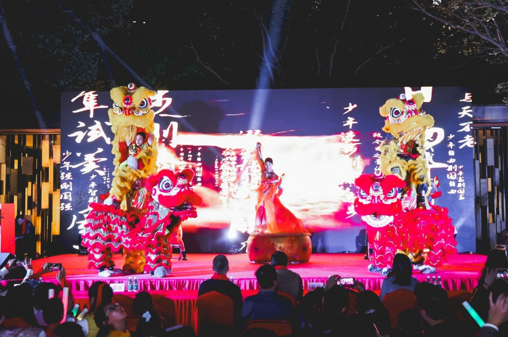 百桌团圆宴，共迎金驹年——深圳龙华金茂府共赴第四届邻里团圆之约