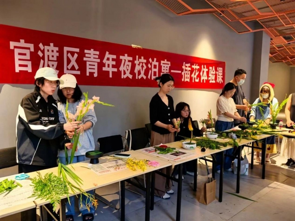 解析泊寓“青年驿站”｜中国共青团杂志：政企协力为城市“留才盘活”提供安居新解