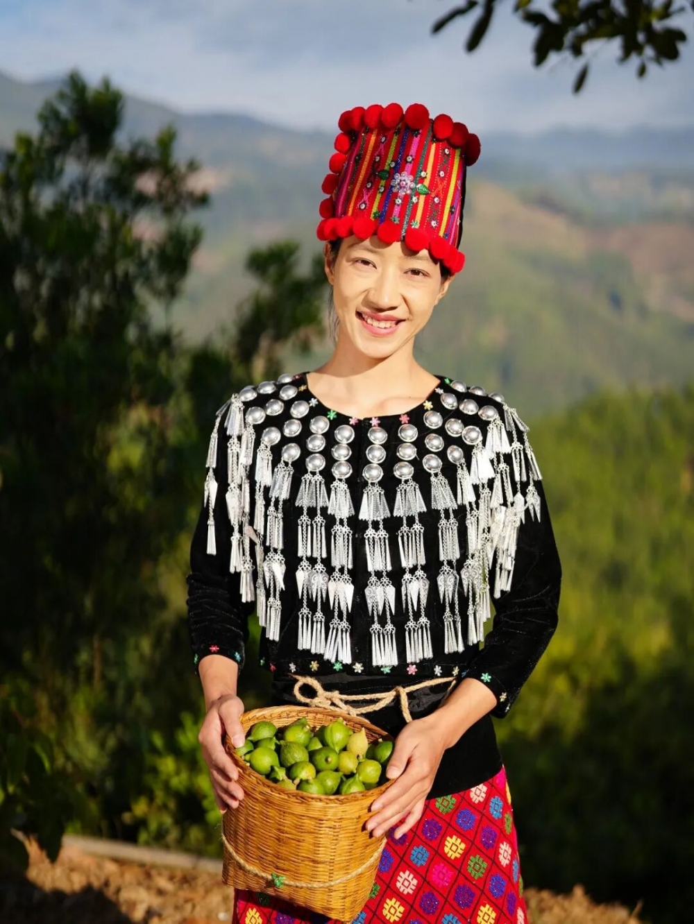 这届年轻人，开始返乡“种”未来了