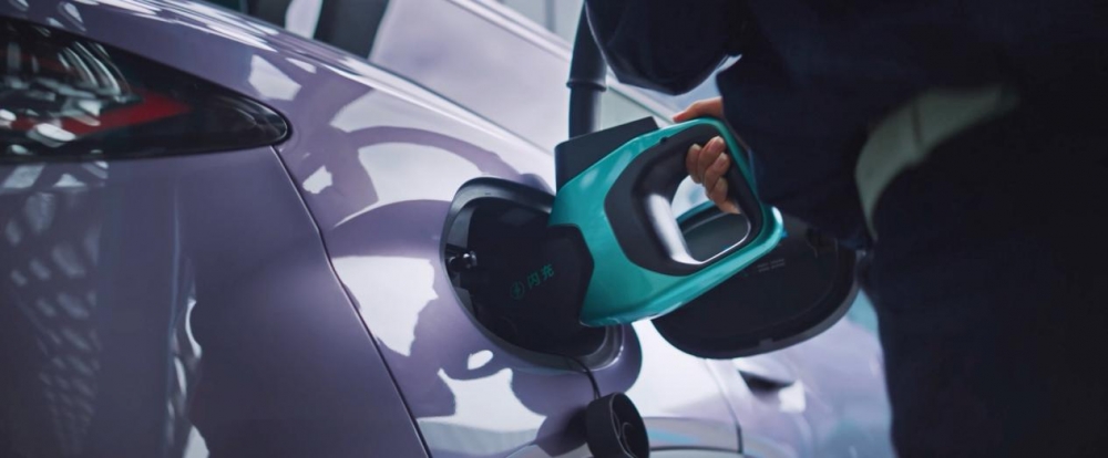 预售15.5万元起，宋Ultra EV引领B级SUV进入闪充时代