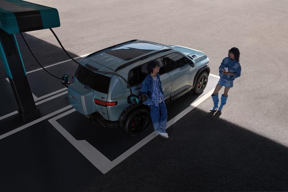 15 万级闪充方盒子 方程豹钛 3 闪充版正式上市