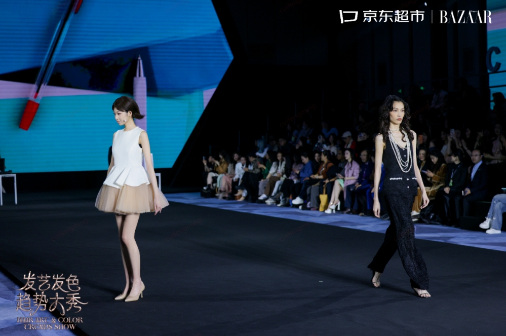 京东超市领衔2026北京时装周开幕大秀 定义发艺发色六大时尚趋势