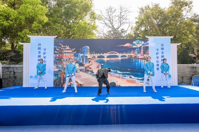 ​中国人寿3·15在行动 把消保知识送到百姓身边