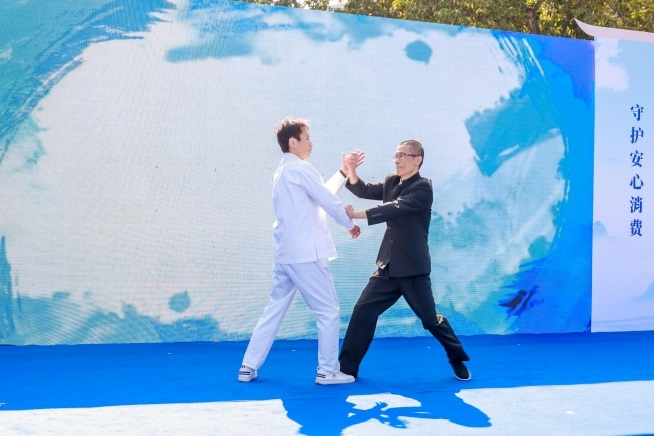 ​中国人寿3·15在行动 把消保知识送到百姓身边