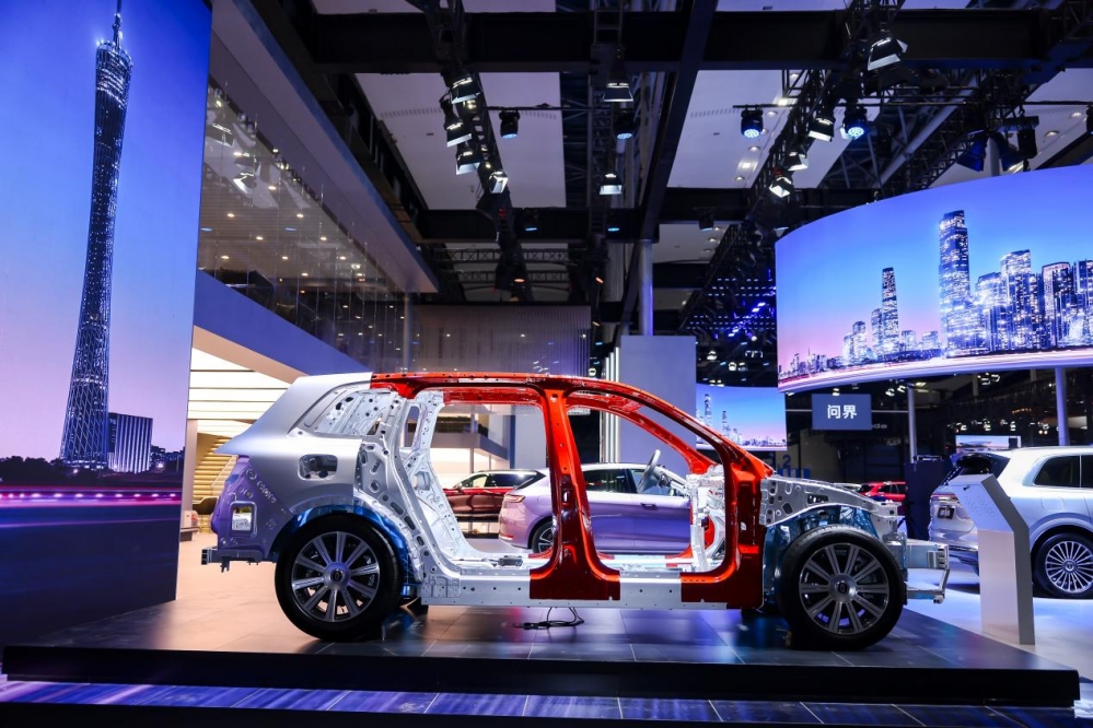 2025年赛力斯营收1650.5亿元创新高 研发投入125.1亿元同比增长77.4%