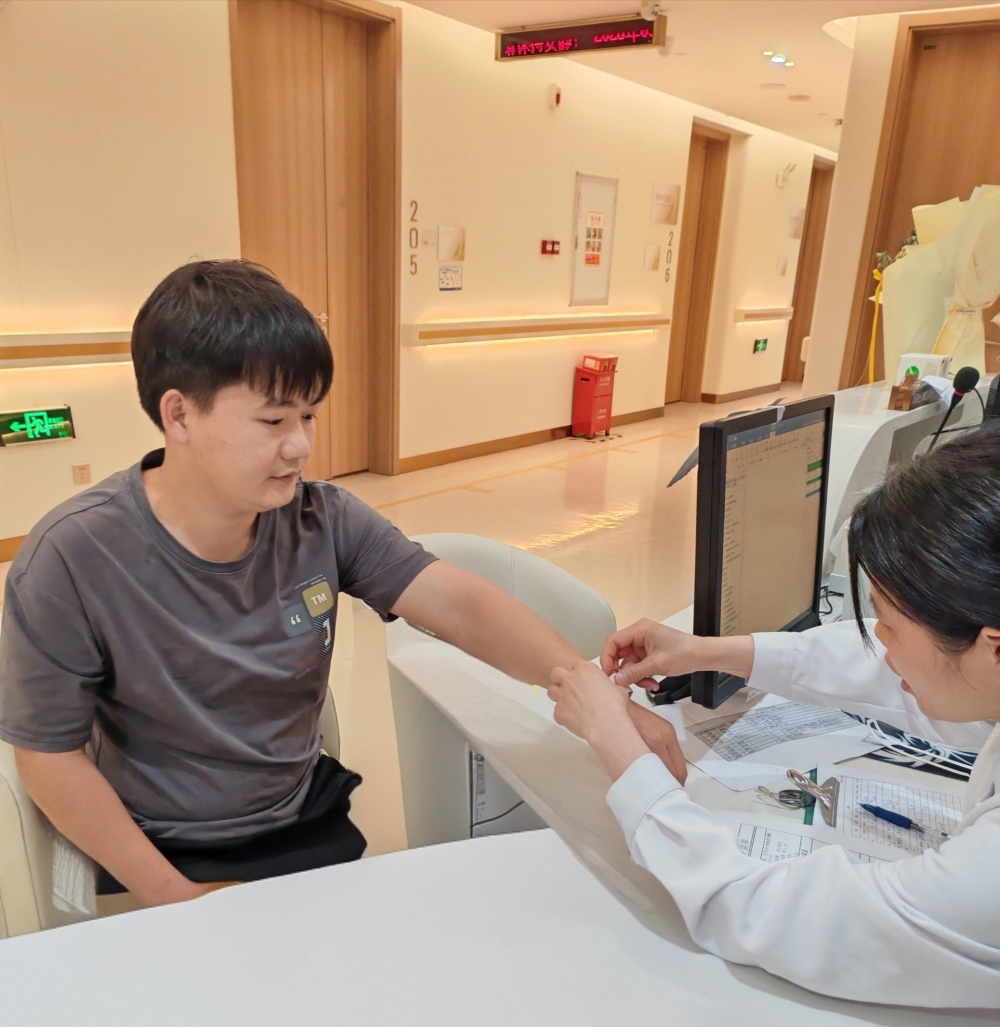 生命接力:国寿青年廖晓乐捐献干细胞救助陌生人