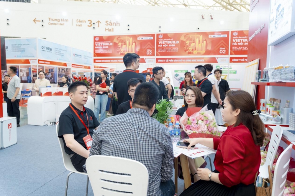 聚焦高增长市场，东方雨虹参展越南国际建材展，促成多个合作契机