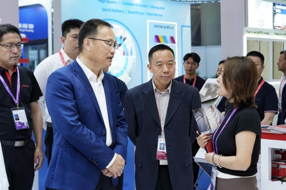 获贸促会点赞！亮相第139届广交会，东方雨虹海外发展持续高增