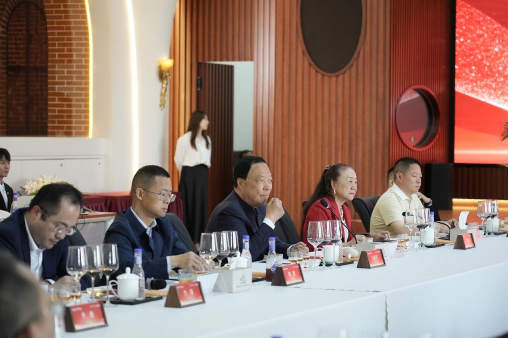 国台酒业与京东达成深度战略合作，共启新篇章