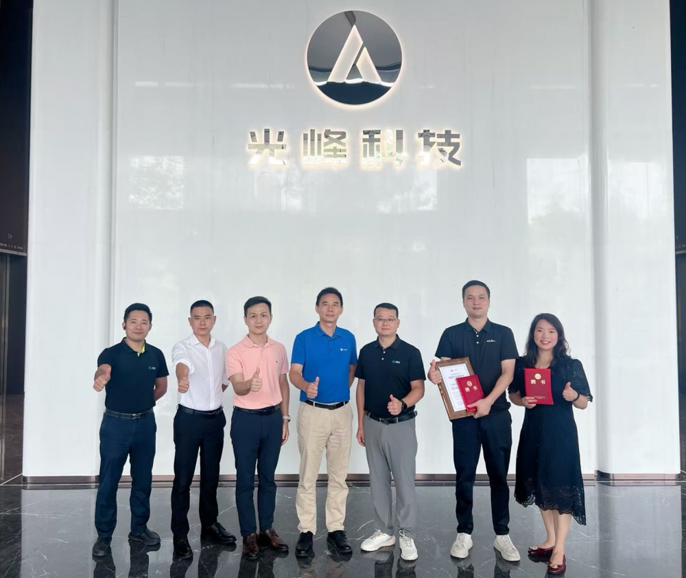 六年深耕，得众科技与光峰专显的深度合作之路