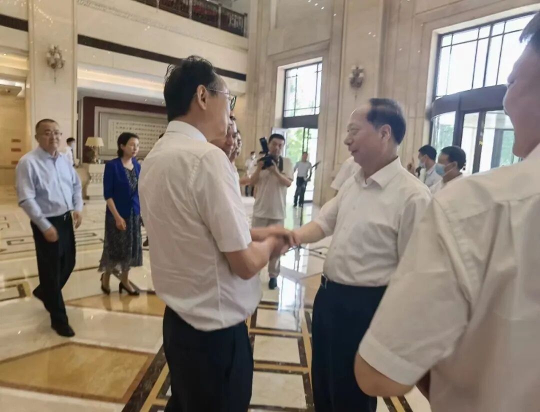 步长制药十九载公益初心不改，千余名医疗专家进藏开展公益义诊活动