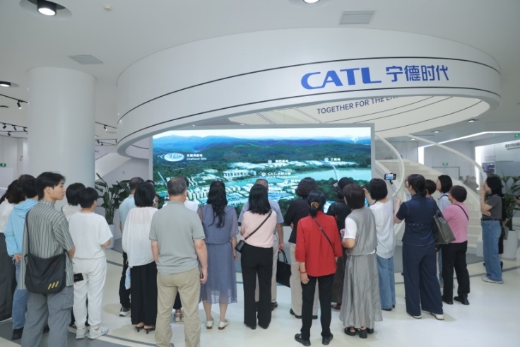 数智为翼,廿载奔赴:中国人寿第二十届客户节的“守护”答卷