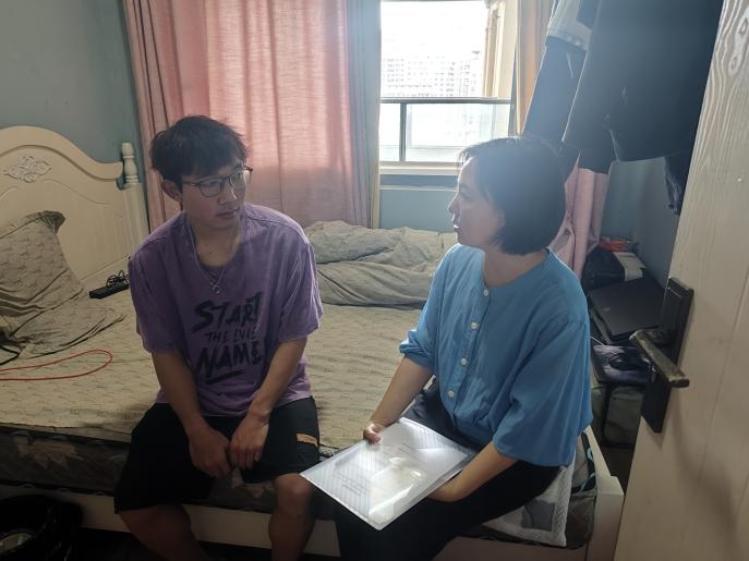 国寿映烟火 | 城市向前，温暖赶时间的人
