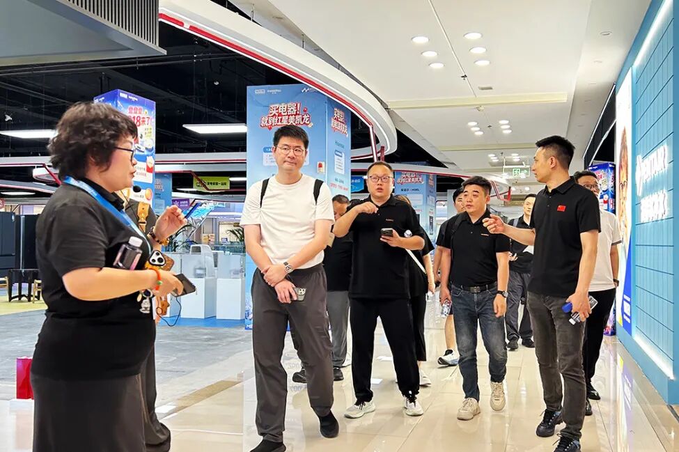 星闻双月览丨品牌双向聚力同行,多城标杆新店集中亮相