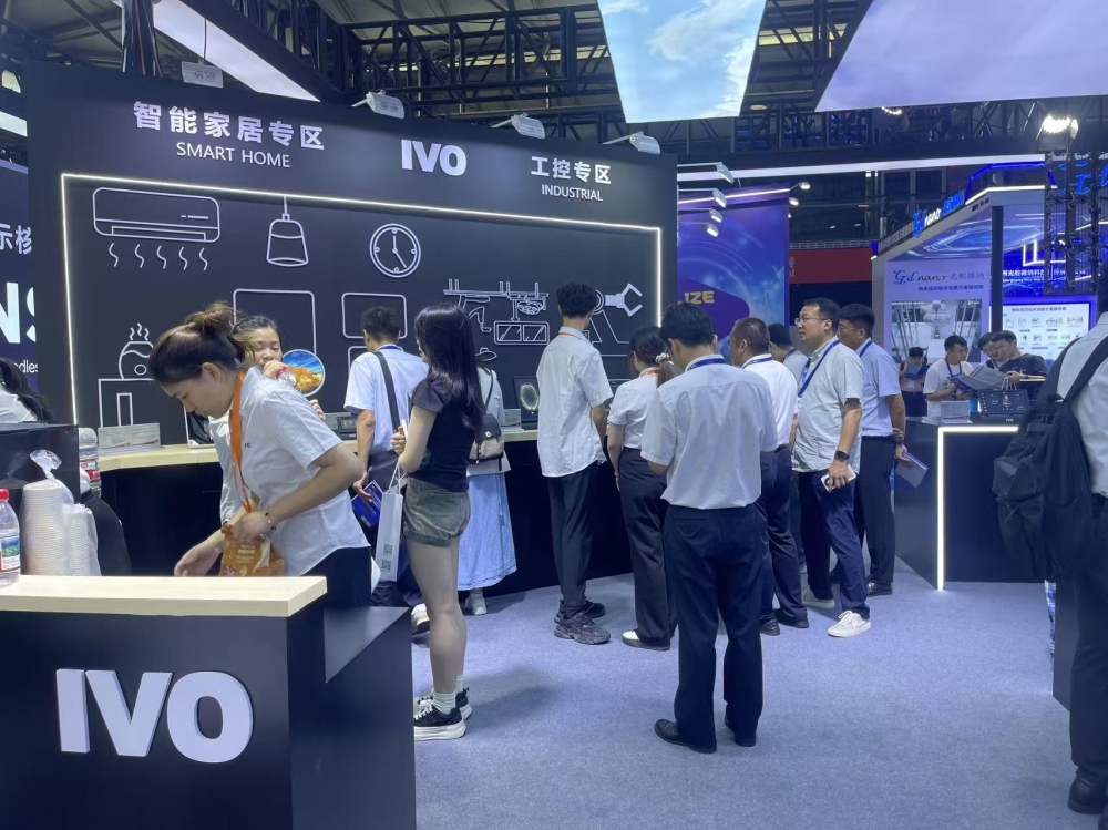 绿色健康显示创新升级 多元应用场景全面绽放｜龙腾光电重磅亮相 DIC EXPO 2026